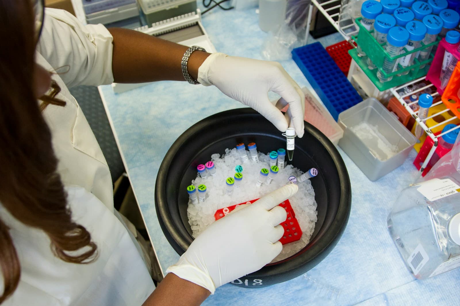 Research samples in a controlled laboratory workflow